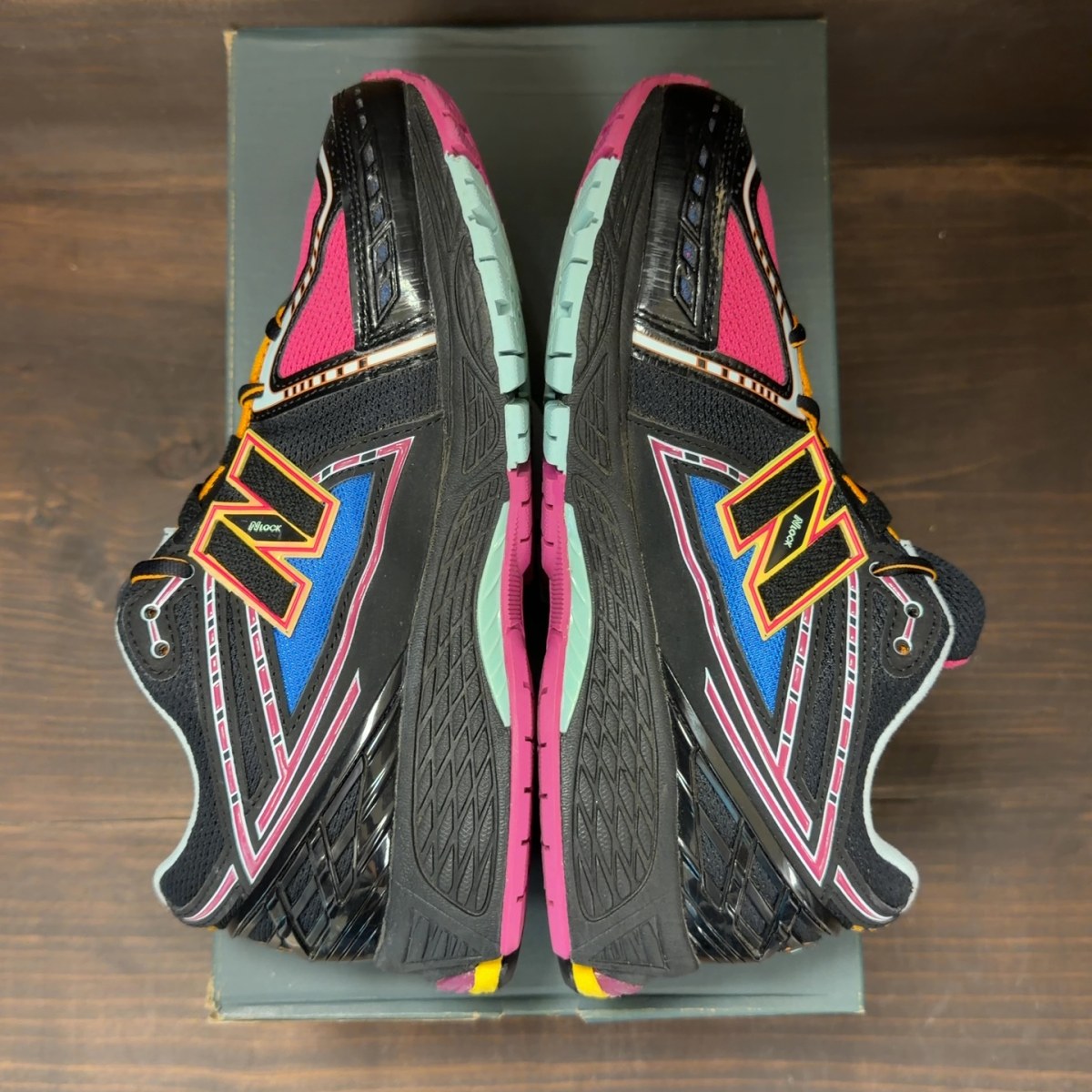 New Balance 1906R Neon Nights - Image 6