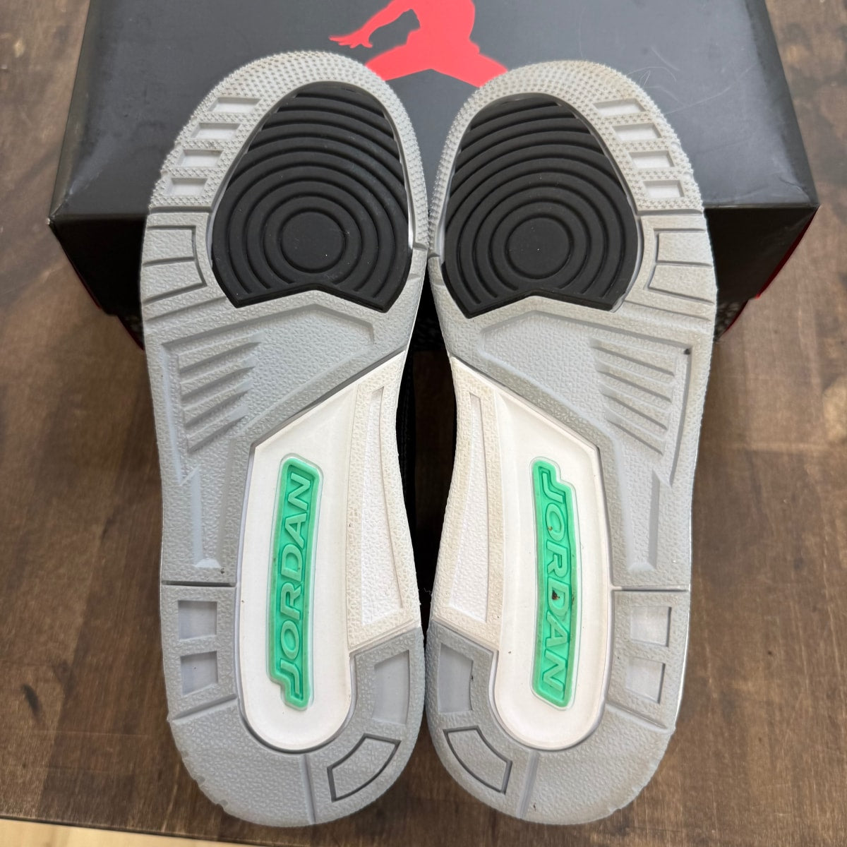 Jordan 3 Retro Green Glow (GS) - Image 5