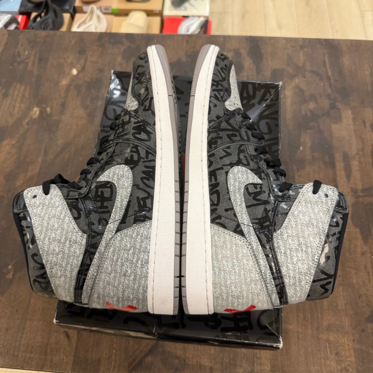 Jordan 1 Retro High OG Rebellionaire - Image 6