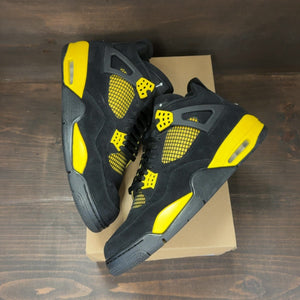 Jordan 4 Retro Thunder (2023) Size 12.5 (Pre-Owned) - Image 2