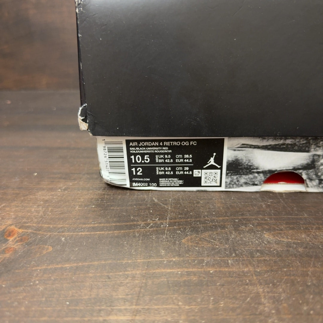 Jordan 4 Retro OG Flight Club Size 10.5 (Pre-Owned)