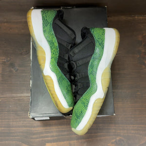 Jordan 11 Retro Low Green Snakeskin Size 8 (Pre-Owned) - Image 2