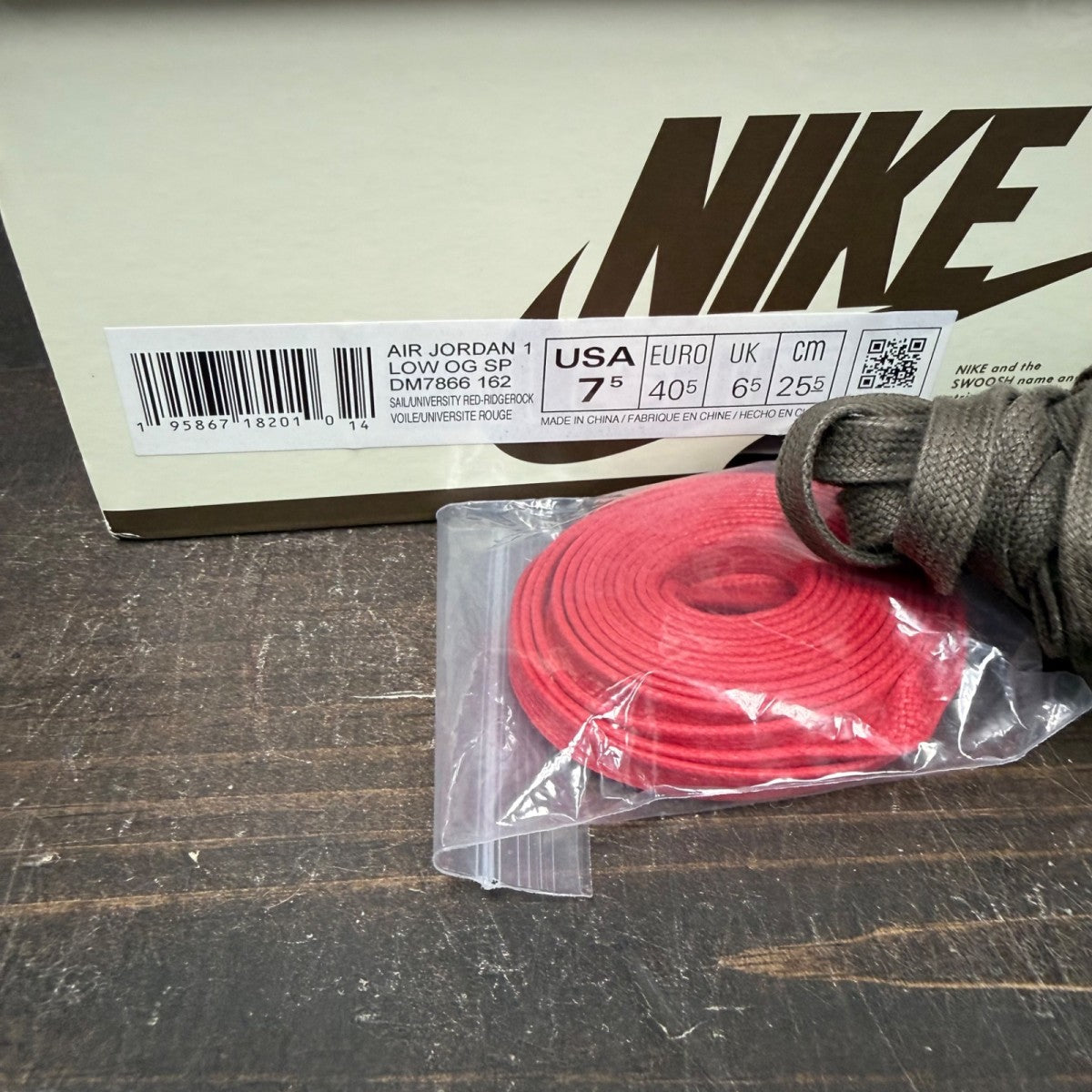 Jordan 1 Retro Low OG SP Travis Scott Reverse Mocha Size 7.5 (Pre-Owned)