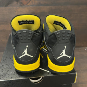 Jordan 4 Retro Thunder (2023) - Image 4