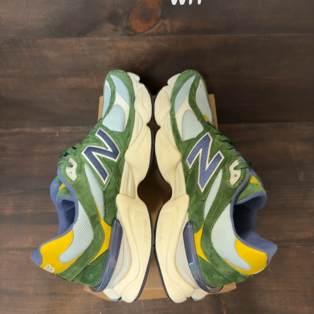 New Balance 9060 Dark Alpine Green Size 13 (Pre-Owned) - Image 6