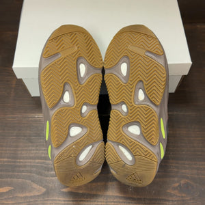 adidas Yeezy Boost 700 Mauve Size 8 (Pre-Owned) - aux