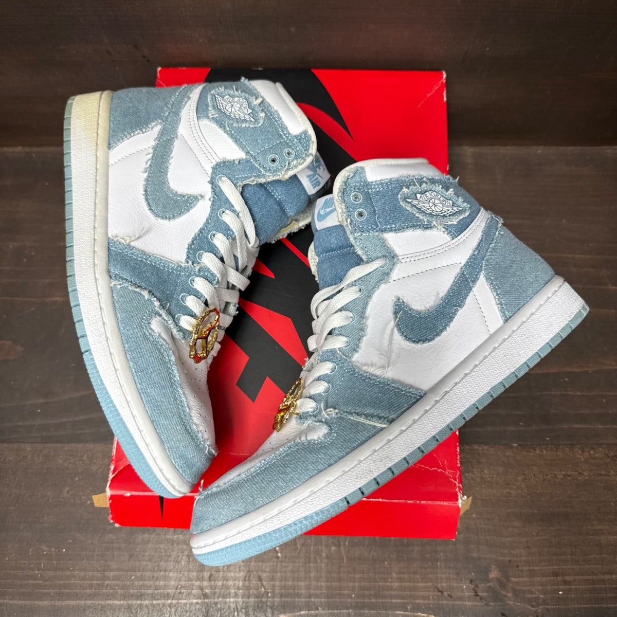 Jordan 1 Retro High OG Denim (Women's) Size 9W (Pre-Owned) - tag