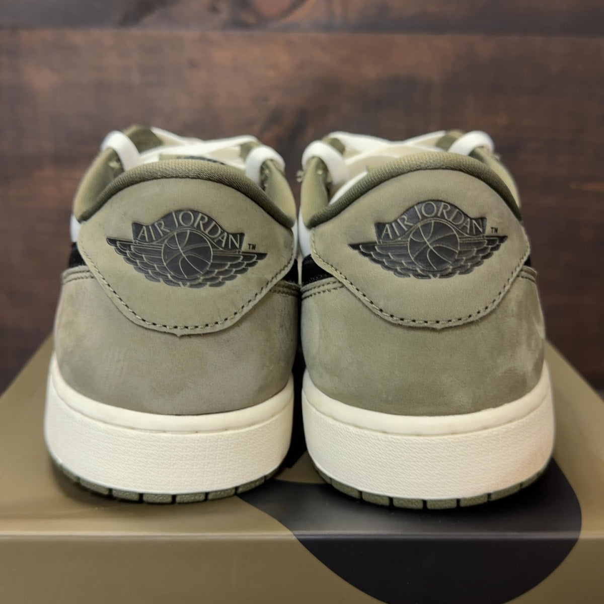 Jordan 1 Retro Low OG Medium Olive - Image 4
