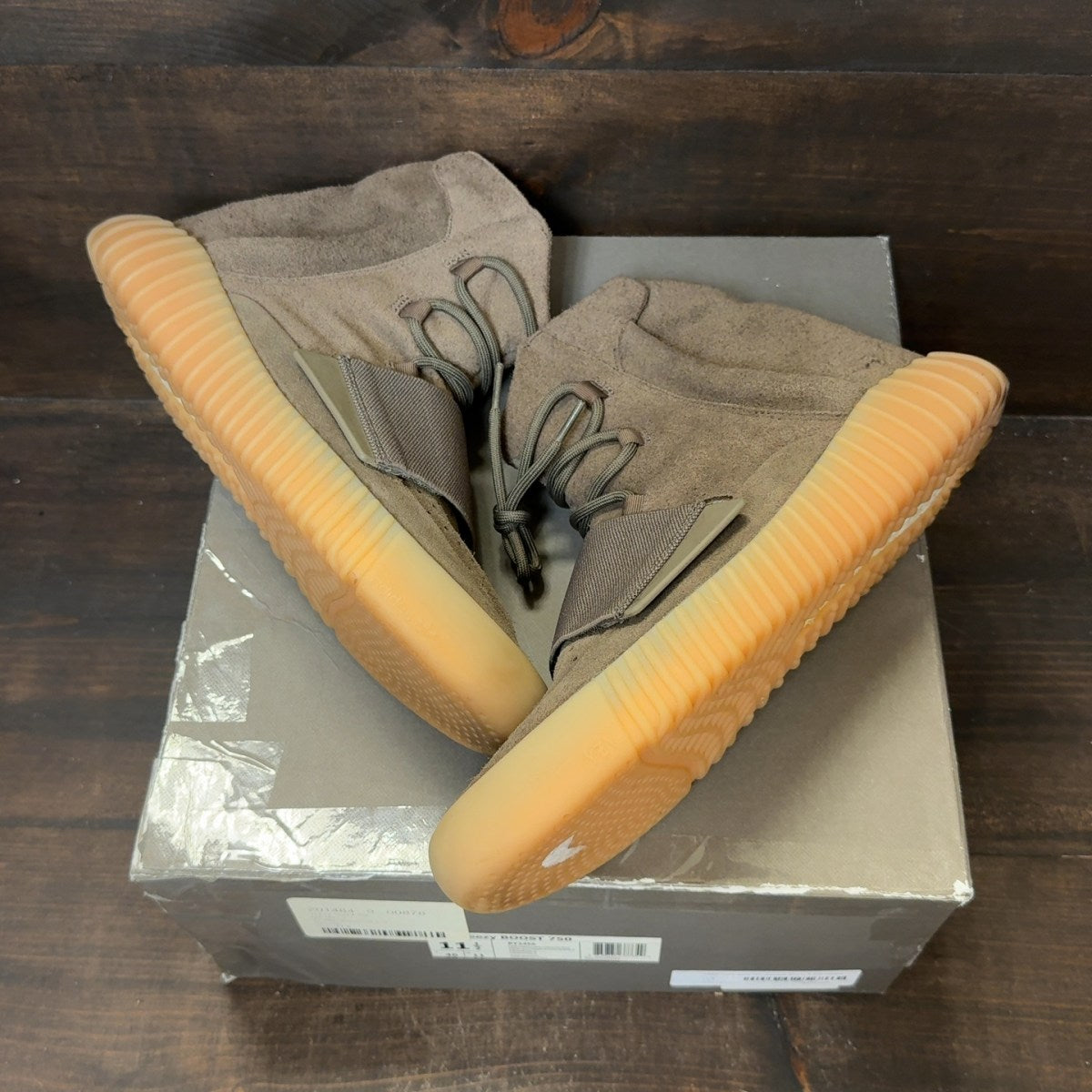 adidas Yeezy Boost 750 Chocolate - Image 2