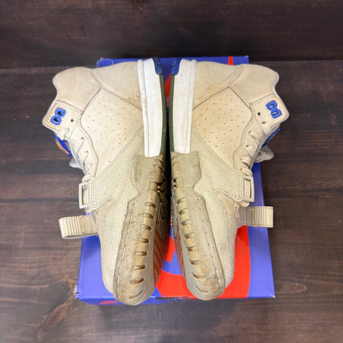 Nike Air Trainer 1 La Familia - Image 4