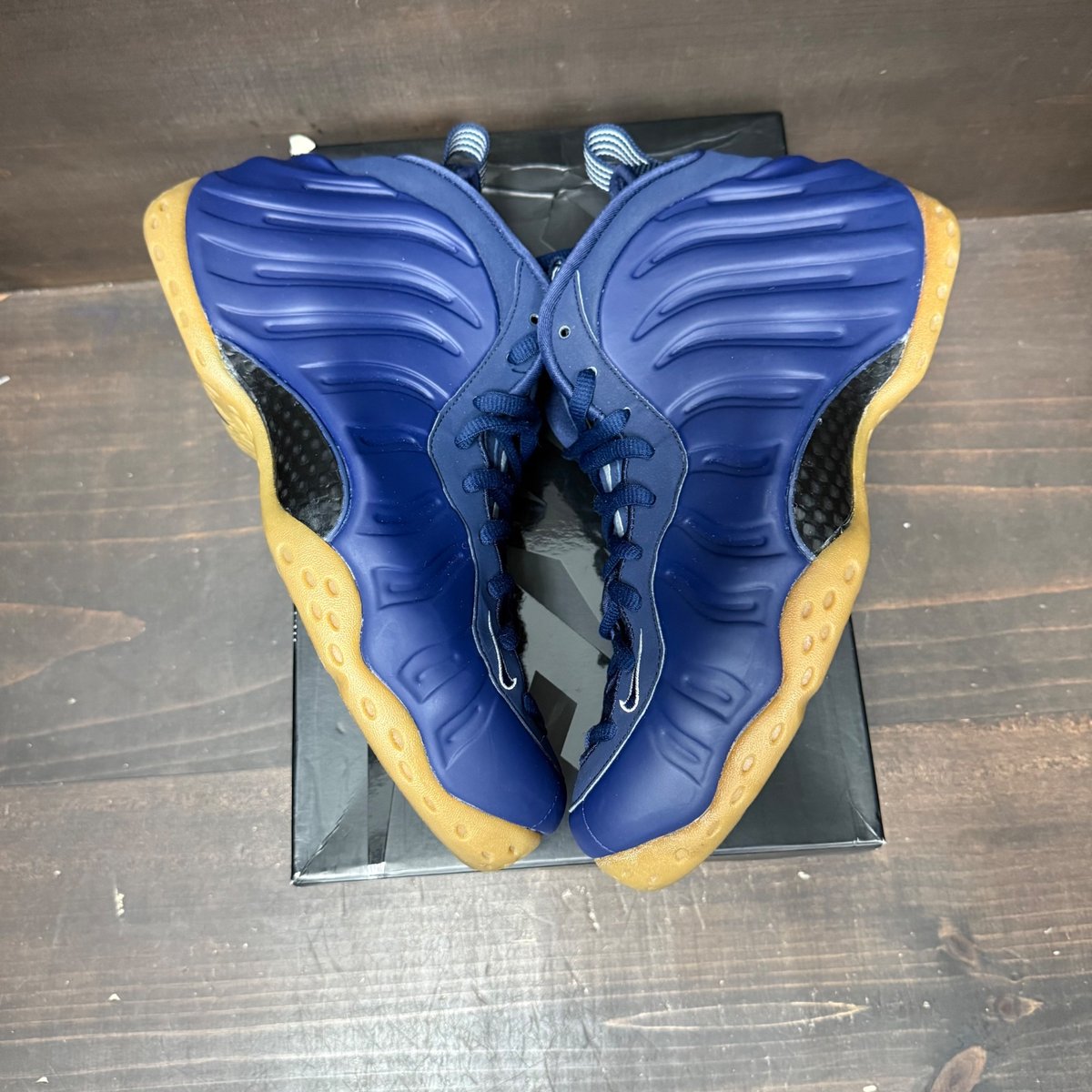 Nike Air Foamposite One Navy Gum Size 9 (Pre-Owned) - tag