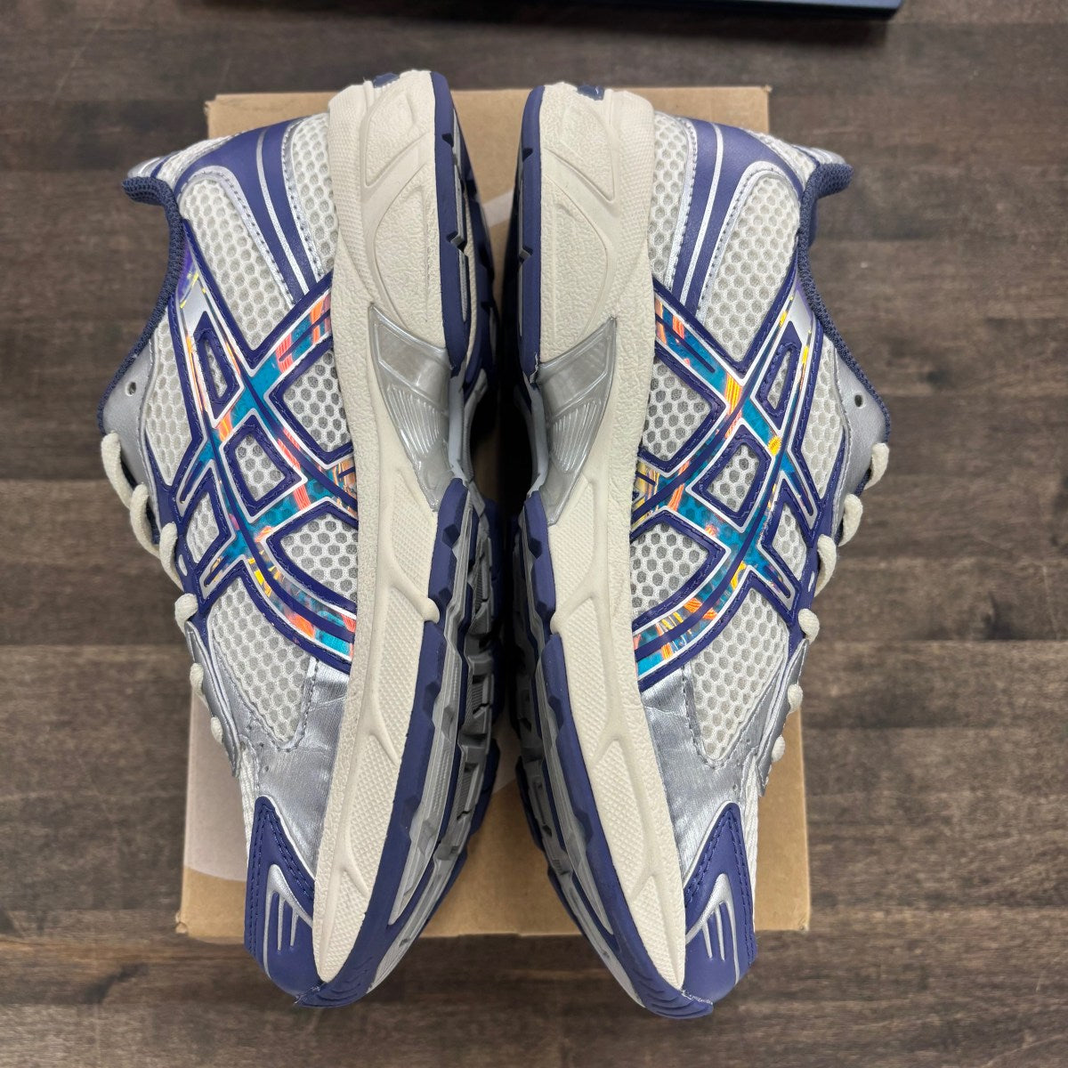 ASICS Gel-1130 White Future Dusk (Women's) Size 6W (Pre-Owned) - Image 2