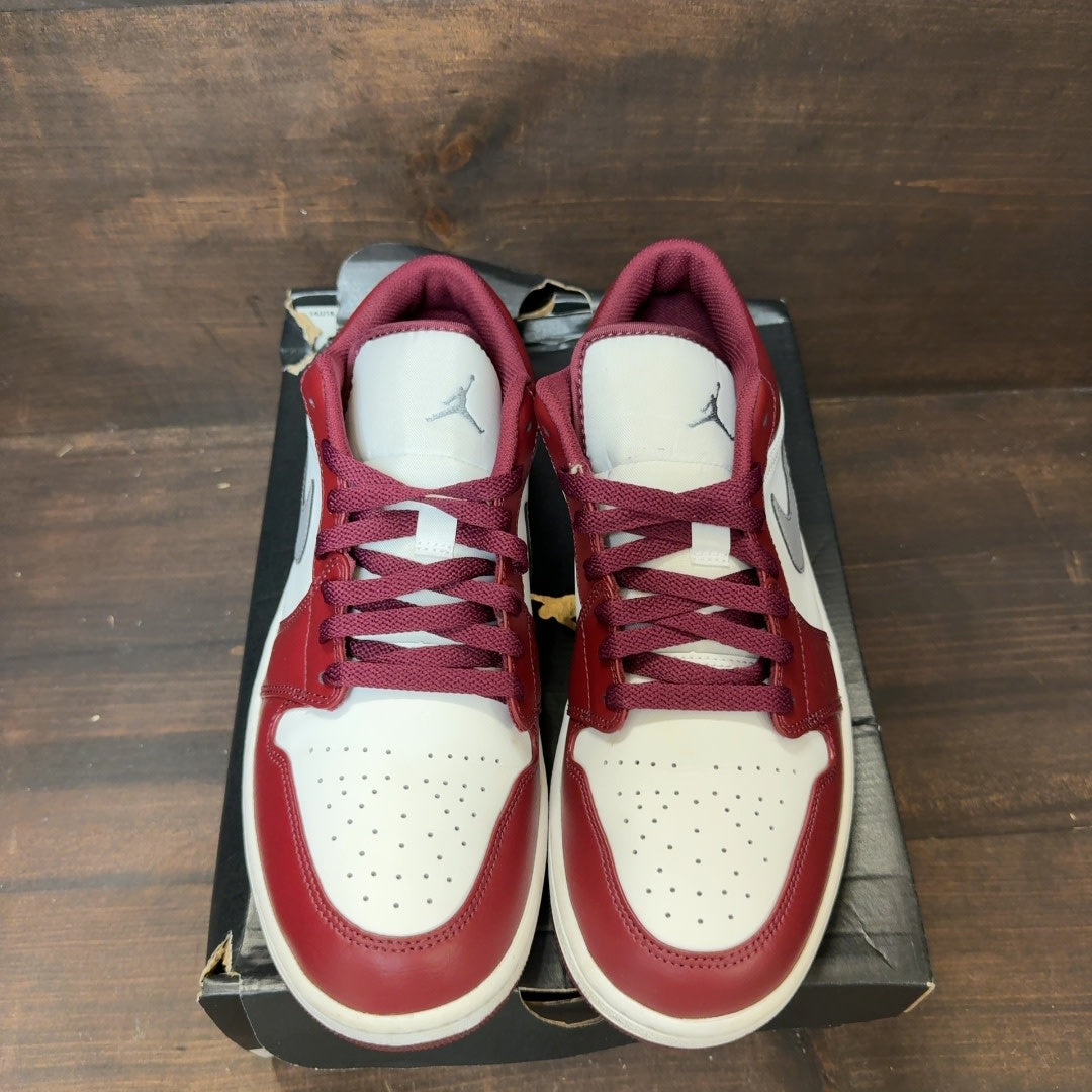 Jordan 1 Low White Bordeaux - Image 3