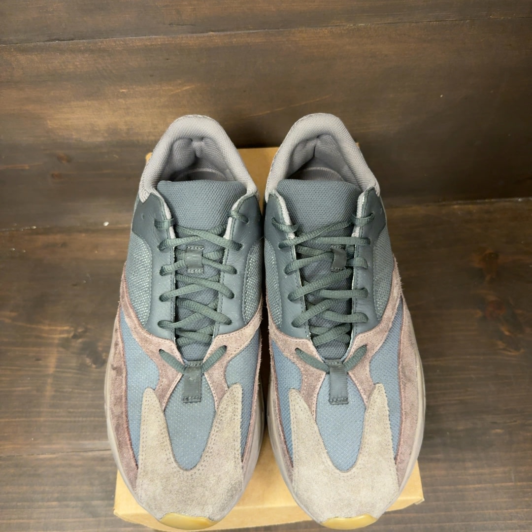adidas Yeezy Boost 700 Mauve Size 12 (Pre-Owned) - Image 3
