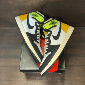 Jordan 1 Retro High White Black Volt University Gold - Image 2