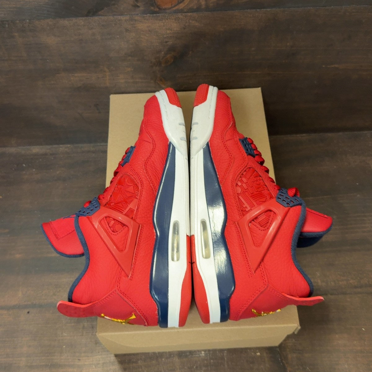 Jordan 4 Retro FIBA (2019) Size 8.5 (Pre-Owned) - Image 6