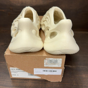 adidas Yeezy Foam RNNR Sand - Image 5