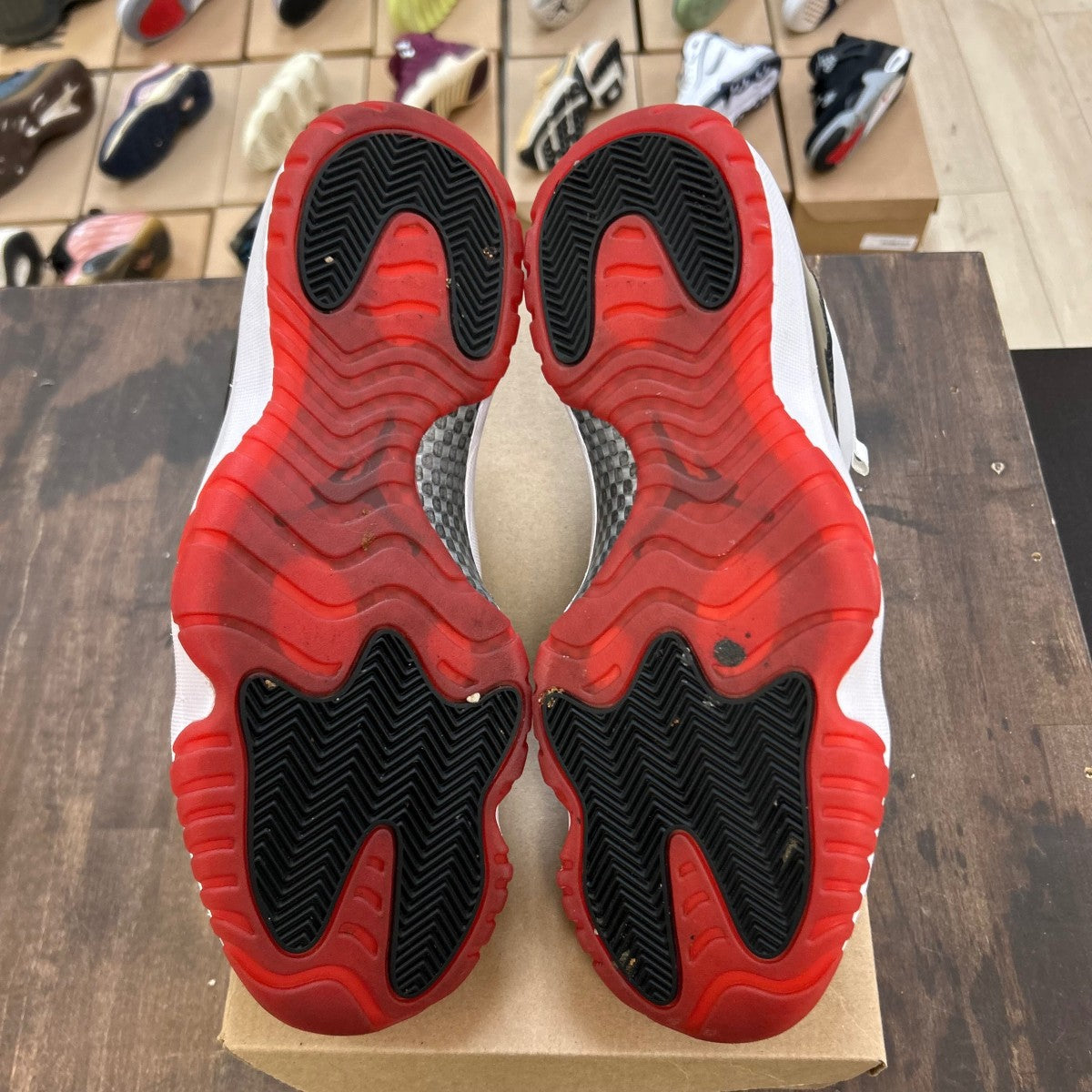 Jordan 11 Retro Low Concord Bred Size 12 (Pre-Owned) - Image 5