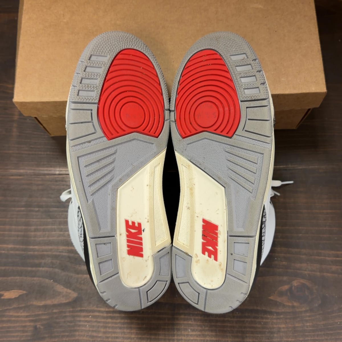 Jordan 3 Retro White Cement Reimagined Size 8.5 (Pre-Owned) - aux