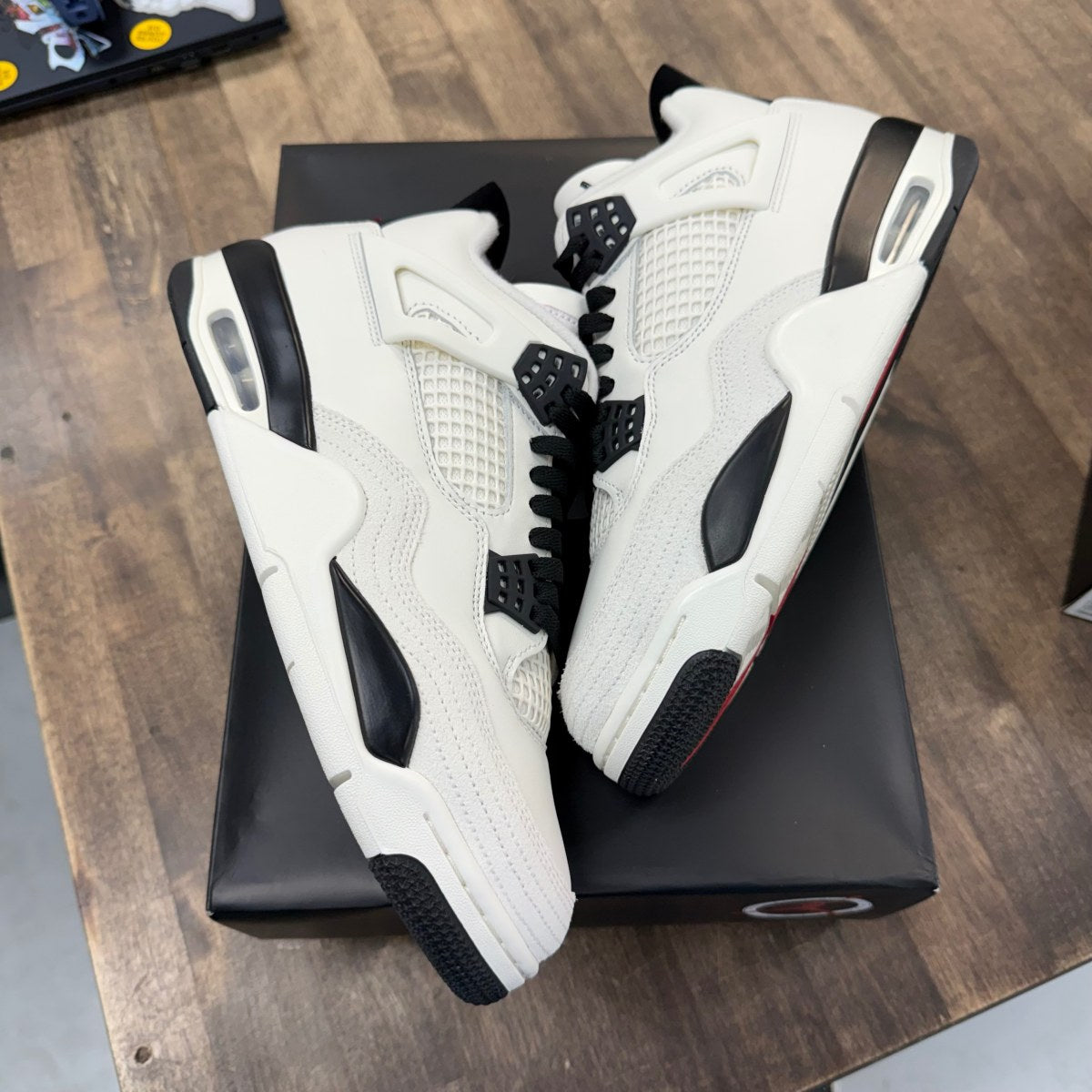 Jordan 4 Retro OG Flight Club - Image 1