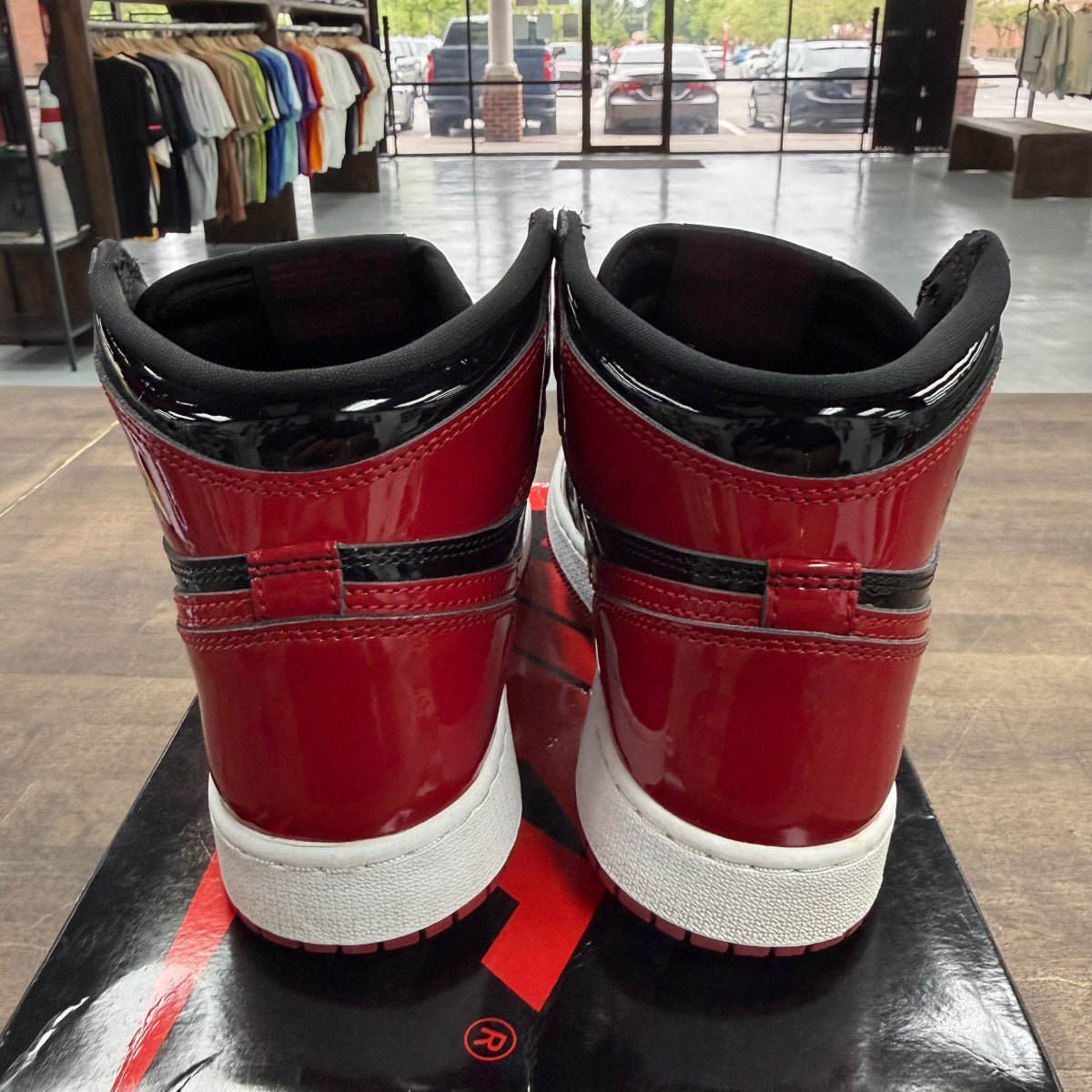 Jordan 1 Retro High OG Patent Bred (GS) - Image 4