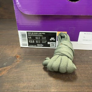 Nike SB Dunk Low Light Carbon Monarch - Image 8