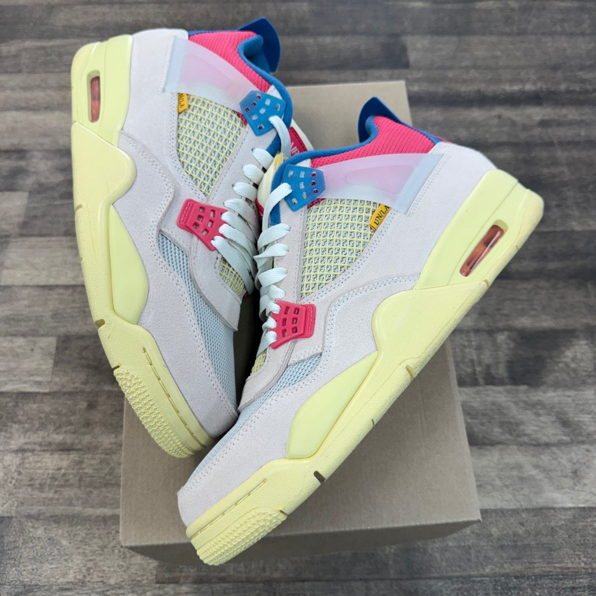 Jordan 4 Retro Union Guava Ice Size 11 (Pre-Owned) - Image 1