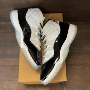Jordan 11 Retro Concord (2018) Size 10.5 (Pre-Owned) - Image 2