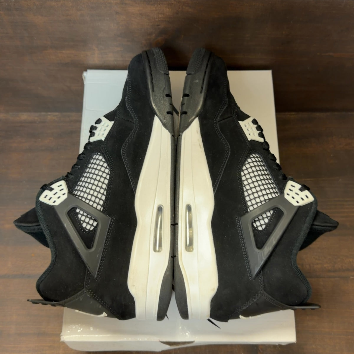 Jordan 4 Retro White Thunder - Image 5