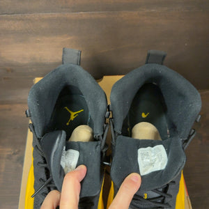Jordan 12 Retro Black University Gold Size 11 (Pre-Owned)