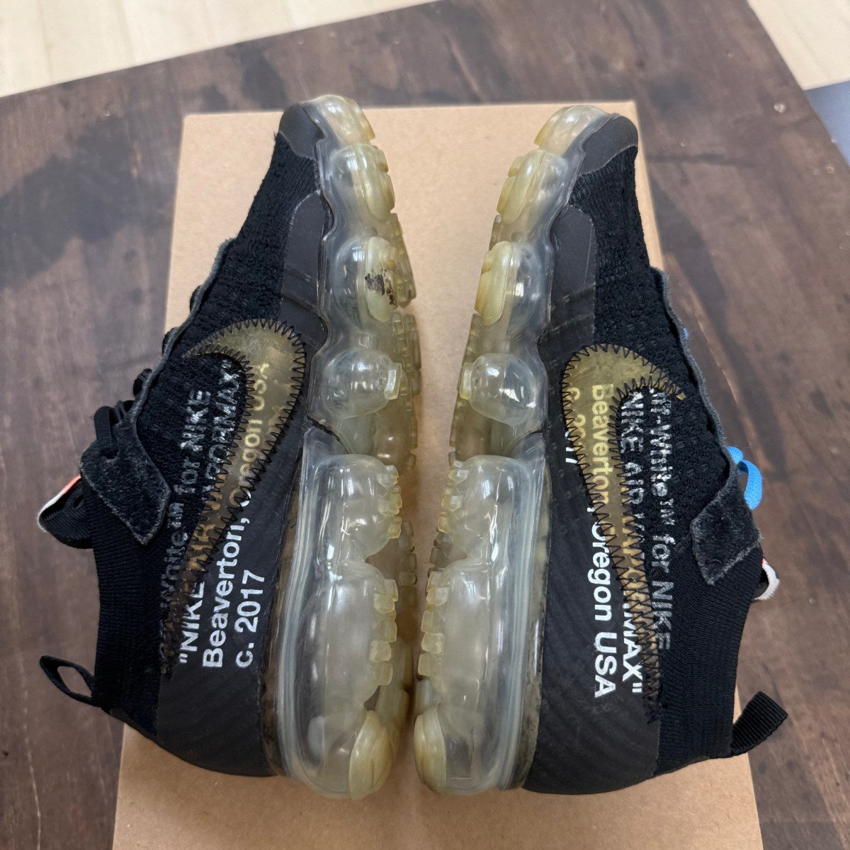 Nike Air VaporMax Off-White Black (2018) Size 6 (Pre-Owned) - Image 4