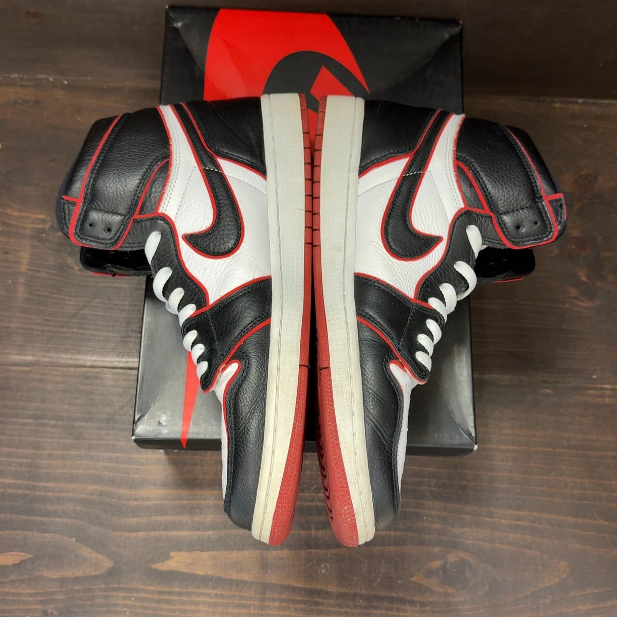 Jordan 1 Retro High Bloodline Size 12 (Pre-Owned) - aux