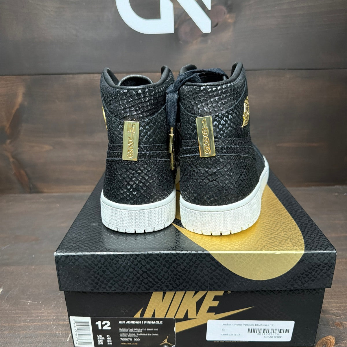 Jordan 1 Retro Pinnacle Black - Image 4