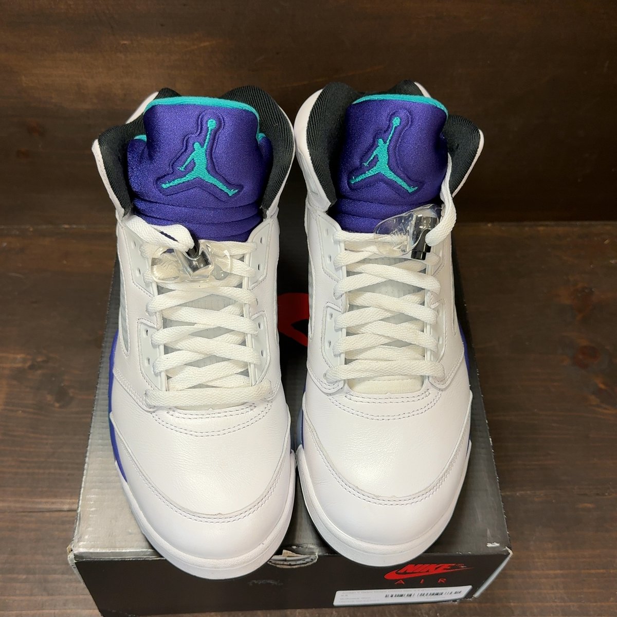 Jordan 5 Retro Grape (2025) Size 9.5 (Pre-Owned) - tag