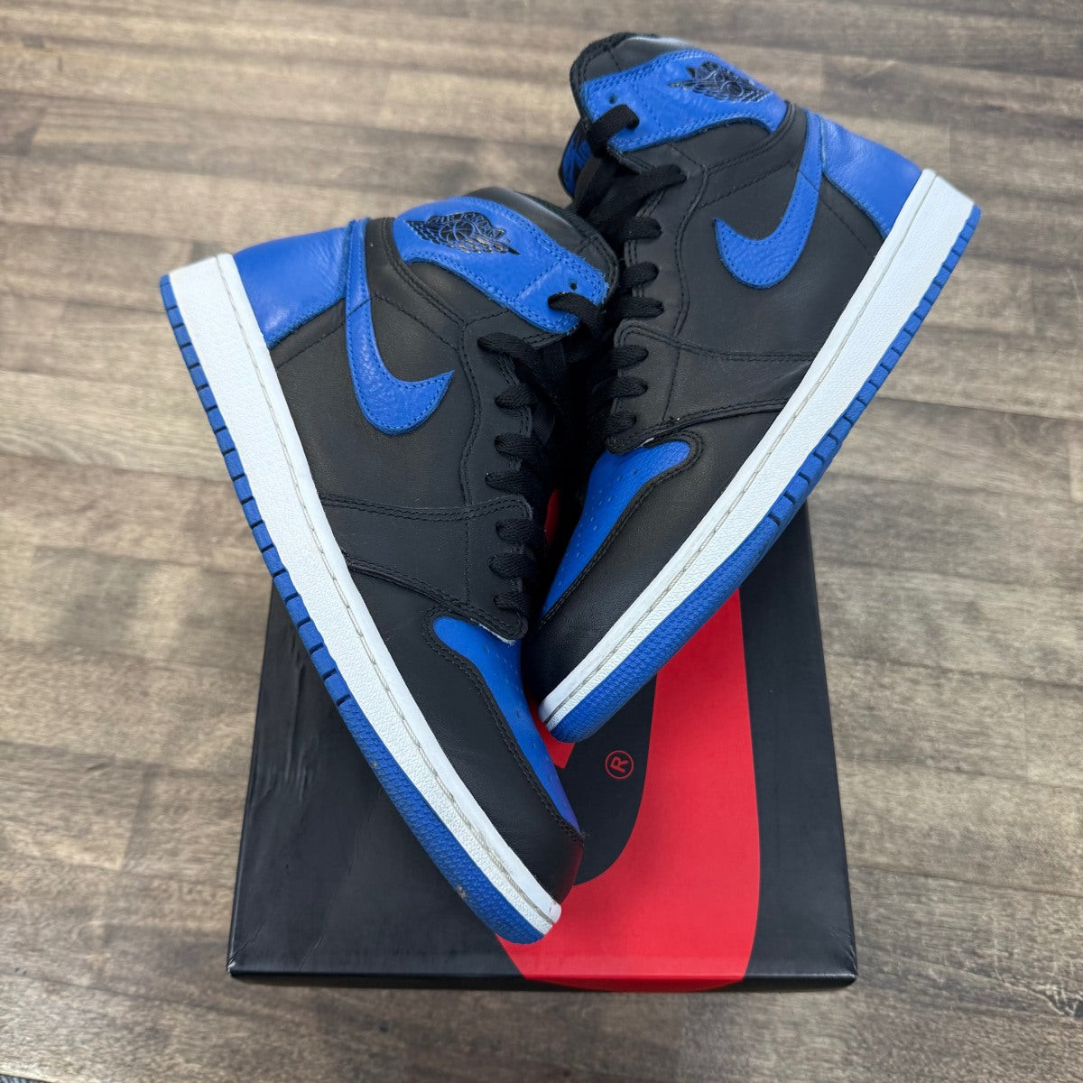 Jordan 1 Retro Royal (2017) Size 9.5 (Pre-Owned) - Image 1