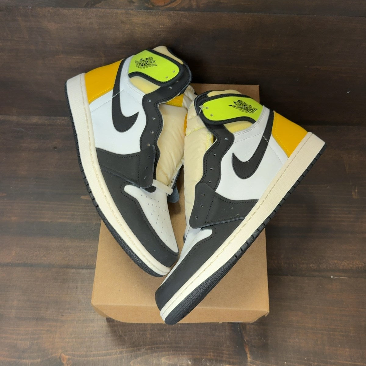 Jordan 1 Retro High White Black Volt University Gold Size 13 - Image 2
