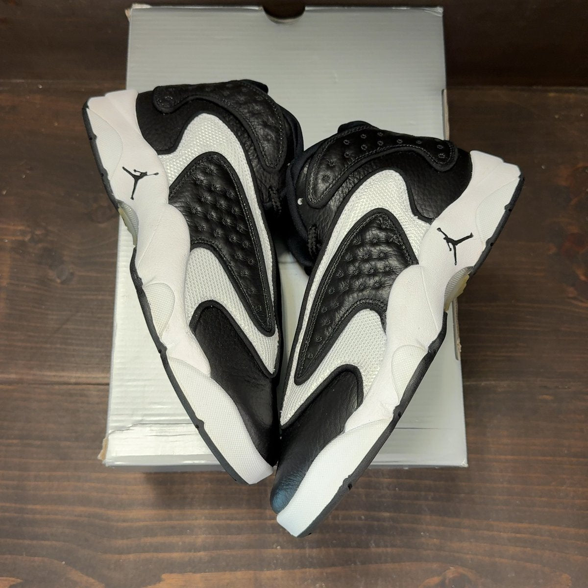 Jordan OG Black Toe (Women's) Size 8W - back