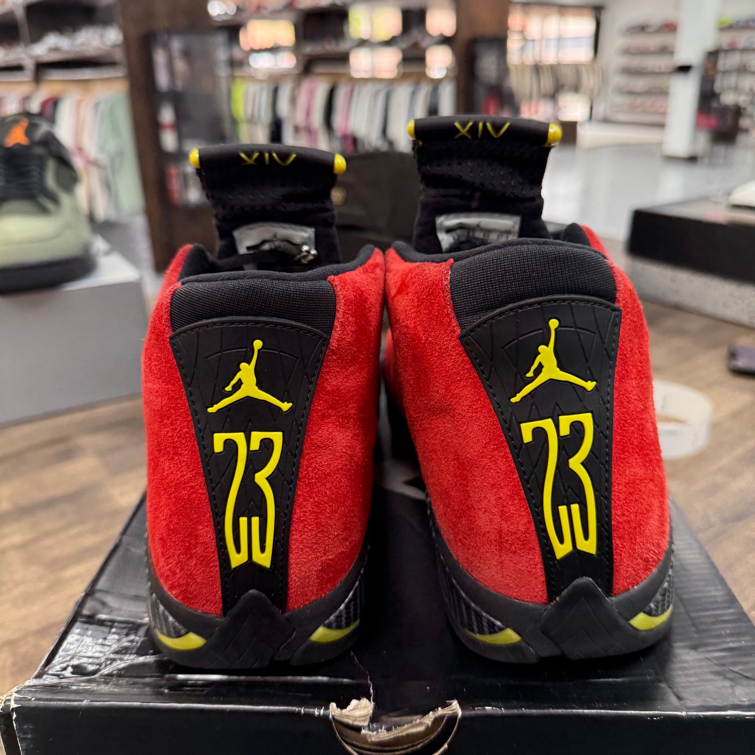 Ferrari Challenge Red Jordan 14 (2014) (USED)
