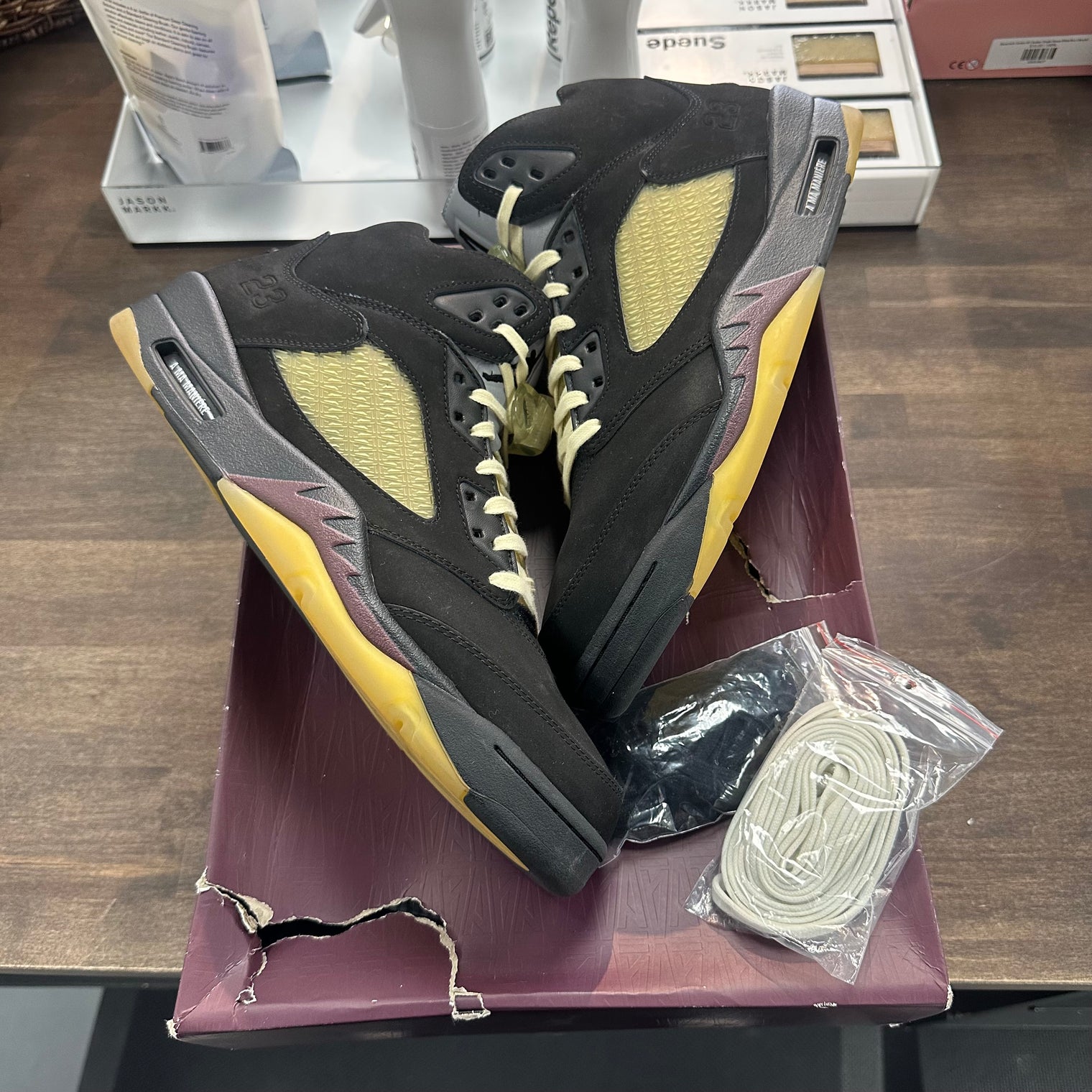 Dusk A Ma Maniere Jordan 5 (Lightly Worn)