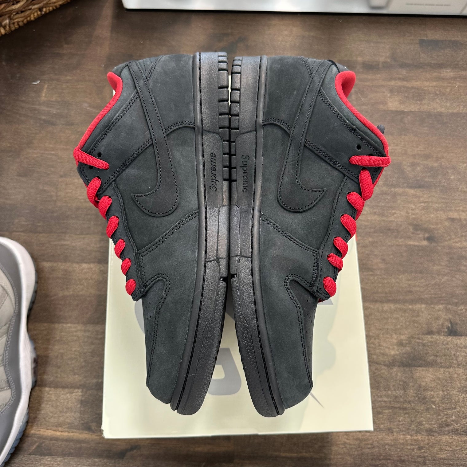 Supreme 94 Black Nike Supreme SB Dunk Low (Lightly Worn)