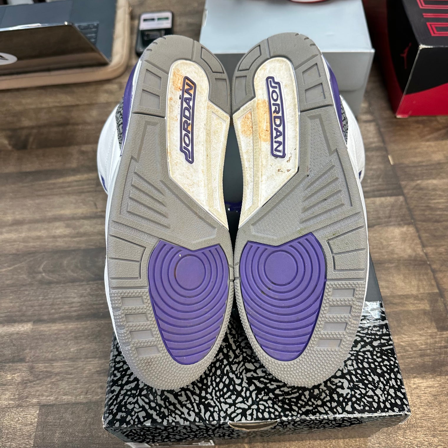 Dark Iris Jordan 3 Retro (USED)
