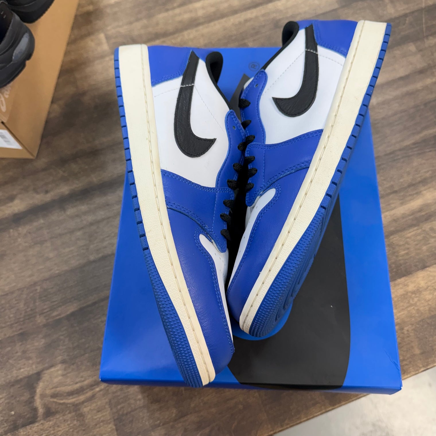 Game Royal Jordan 1 Low OG (USED)