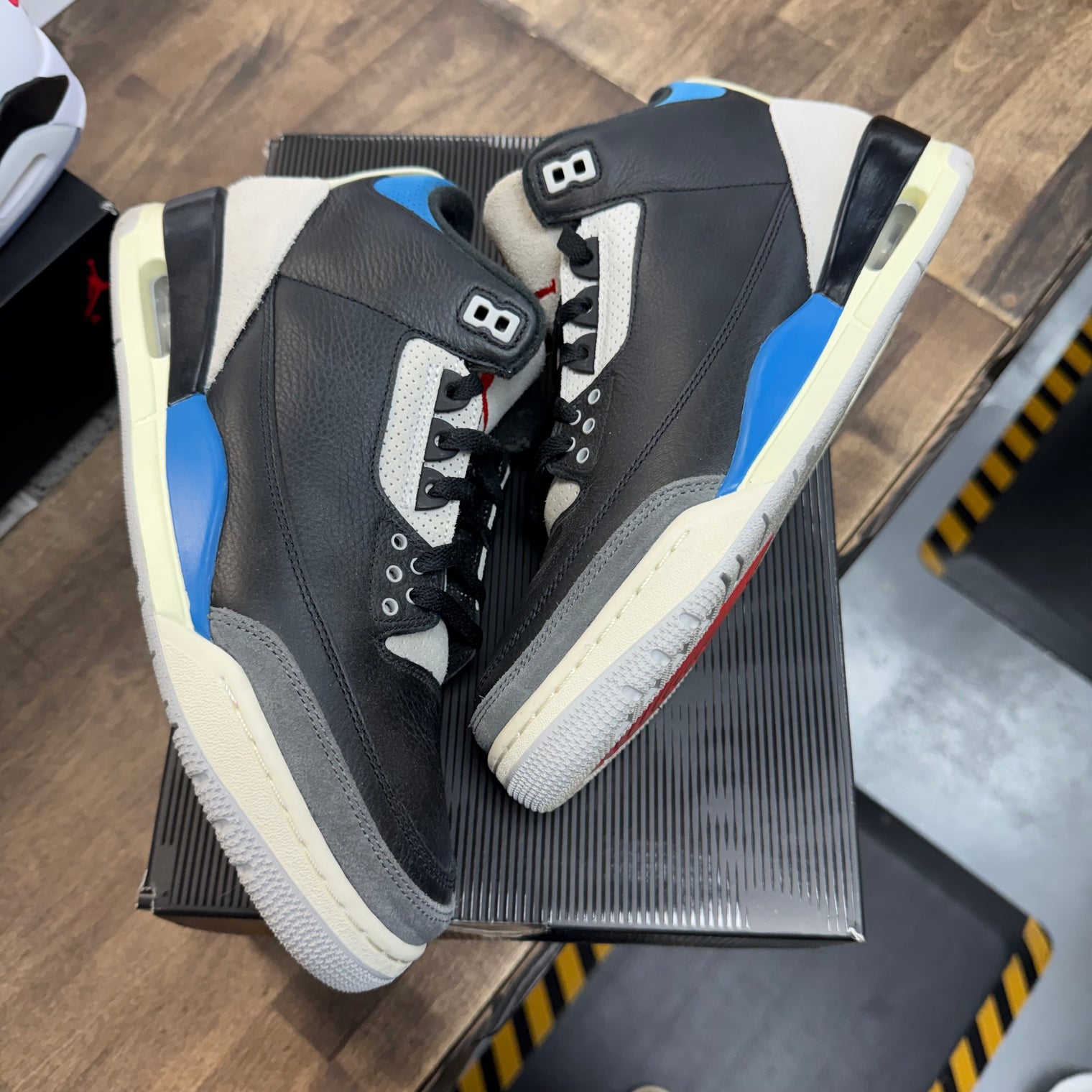 Rare Air Jordan 3 Retro OG (USED)