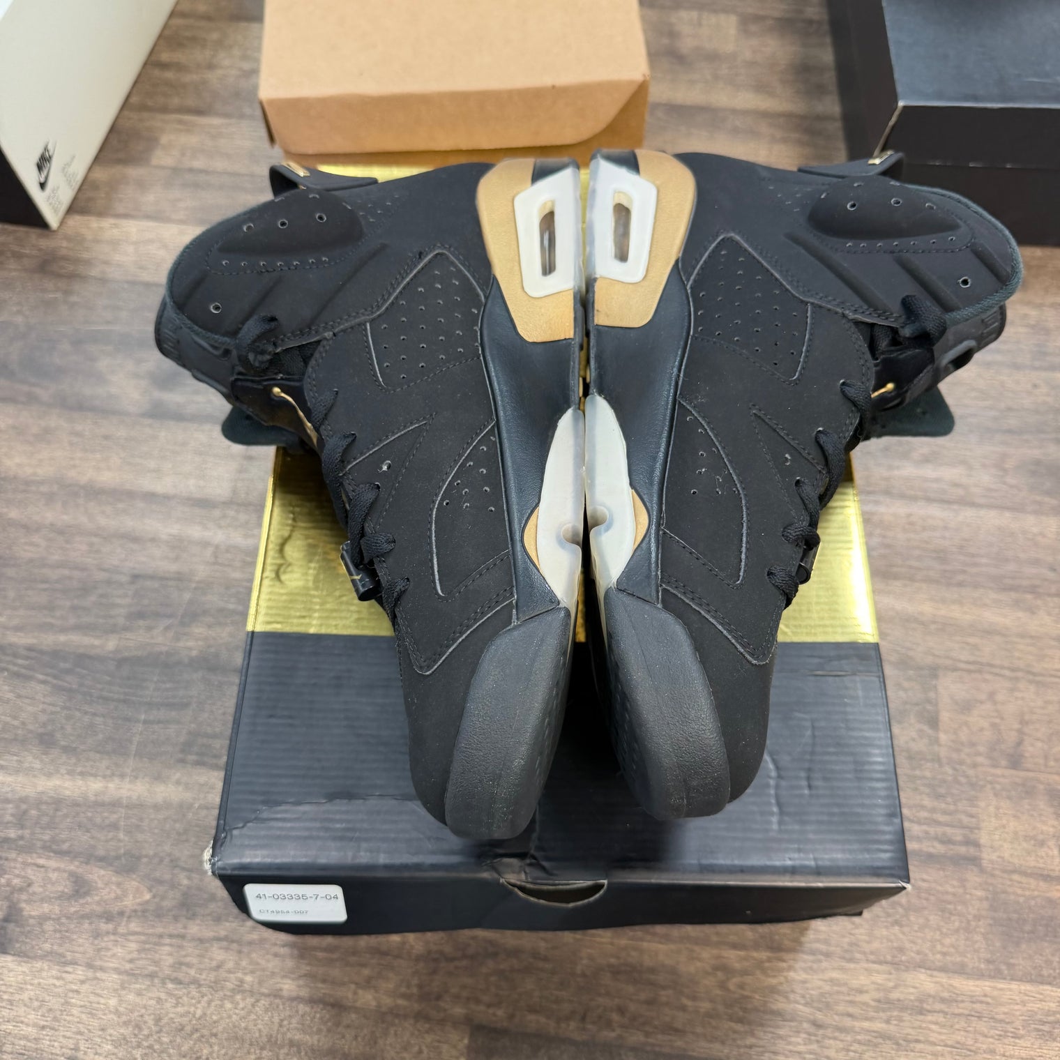 DMP Jordan 6 Retro (USED)