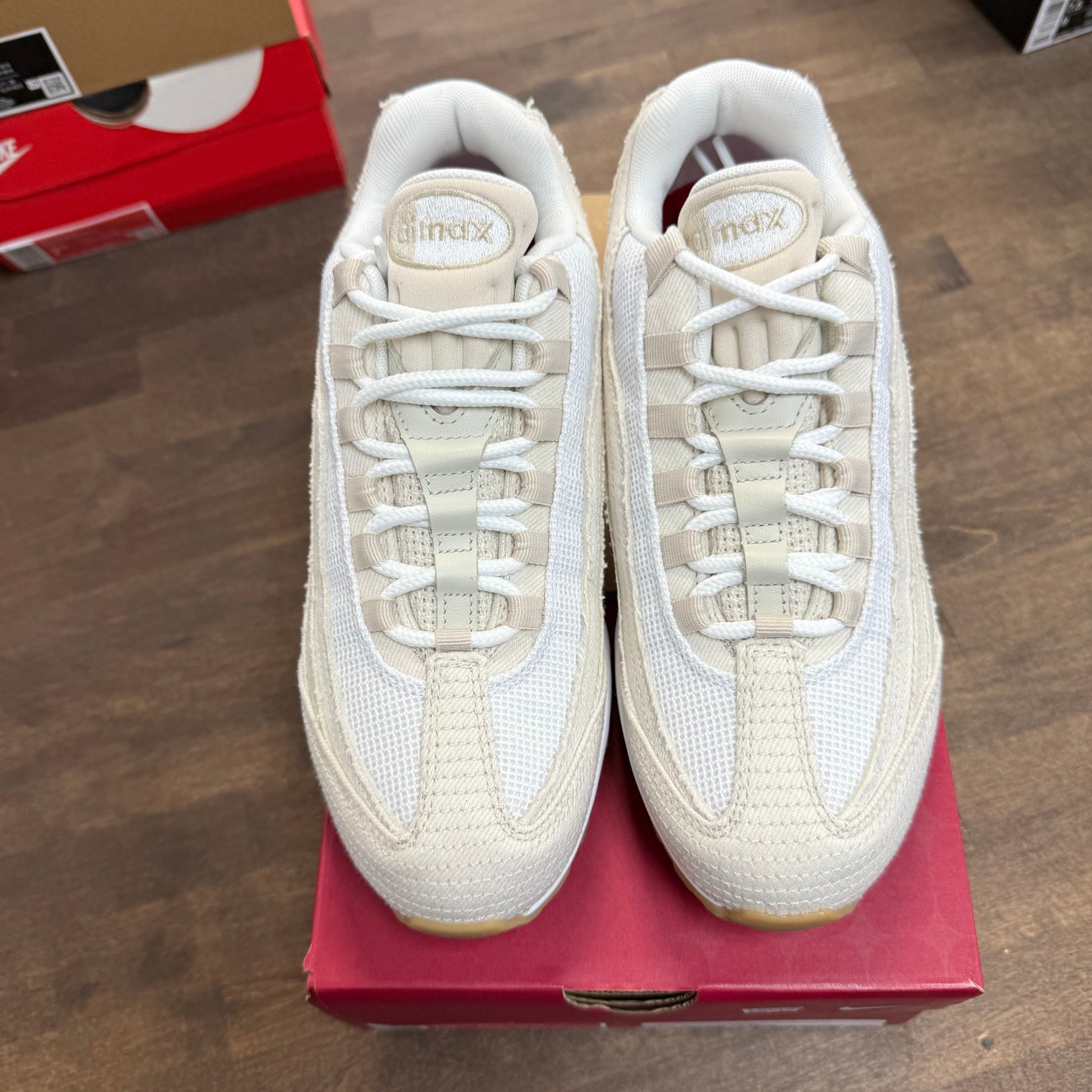 Levis Light Orewood Brown Air Max 95 (USED)