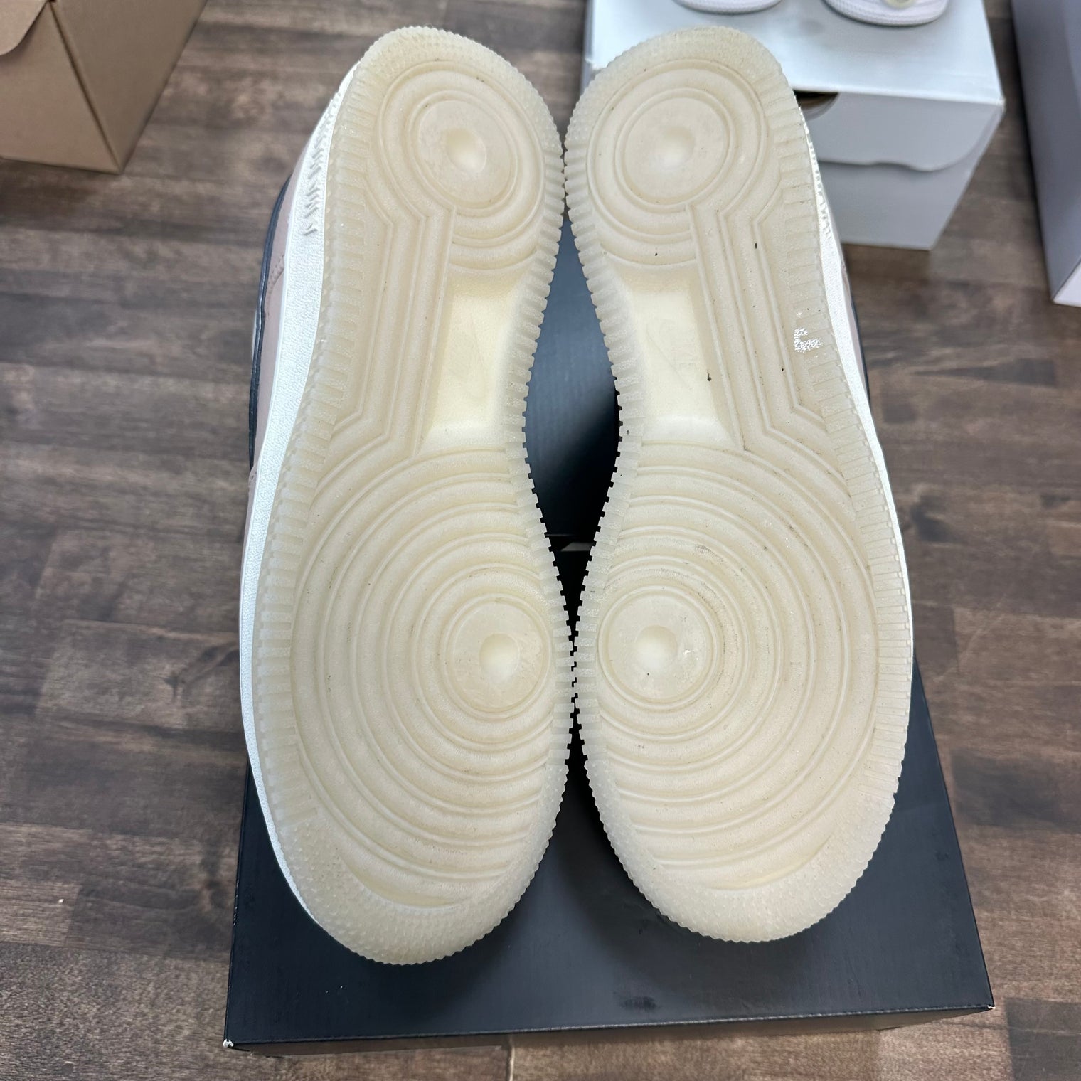 A Ma Maniere Sleeping Air Force 1 SP (W) (USED)