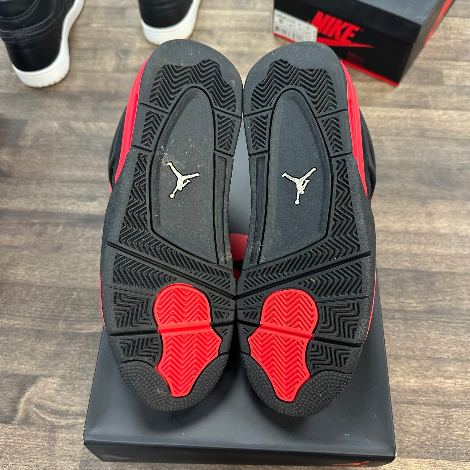 Red Thunder Jordan 4 Retro (USED)