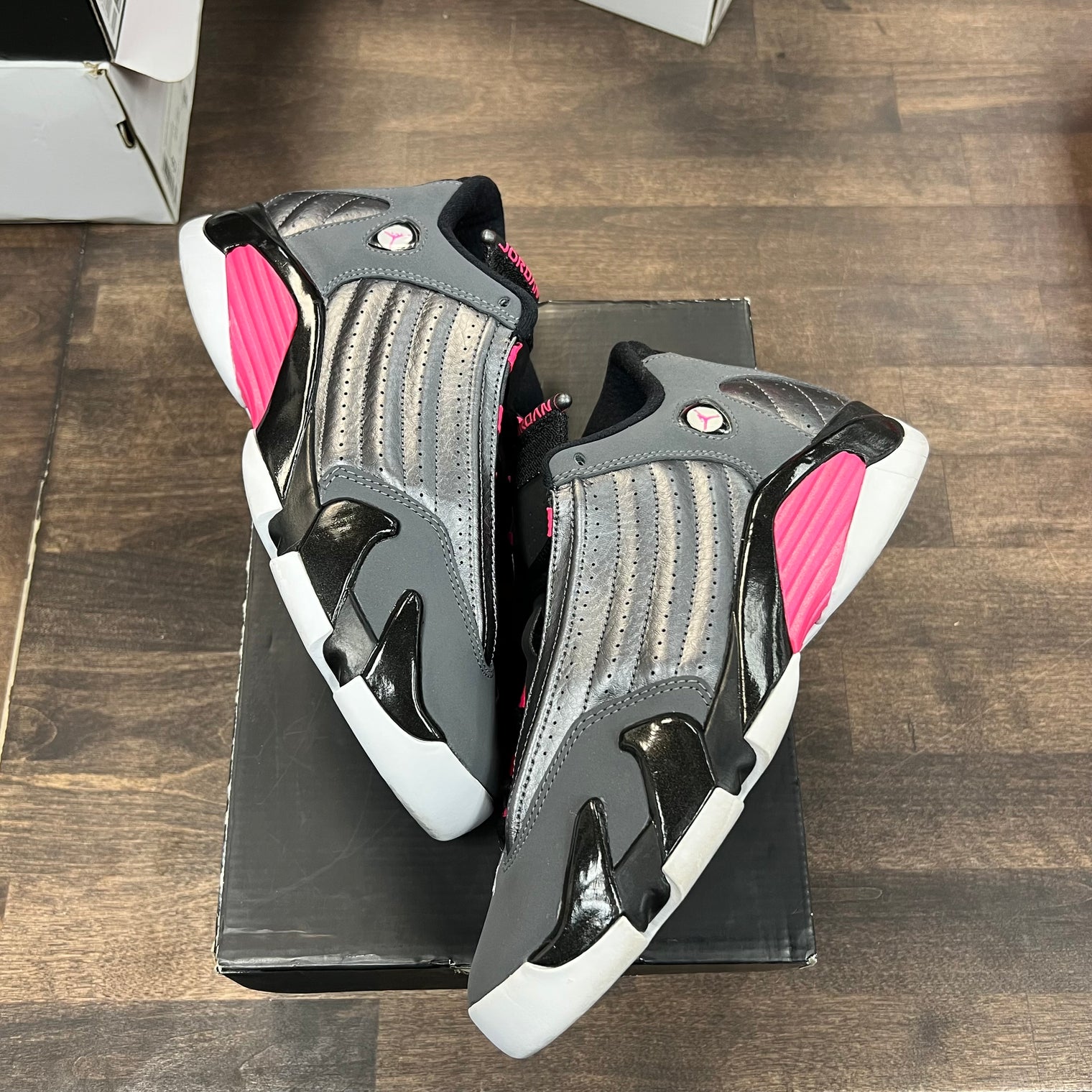 (GS) Hyper Pink Jordan 14 (USED)