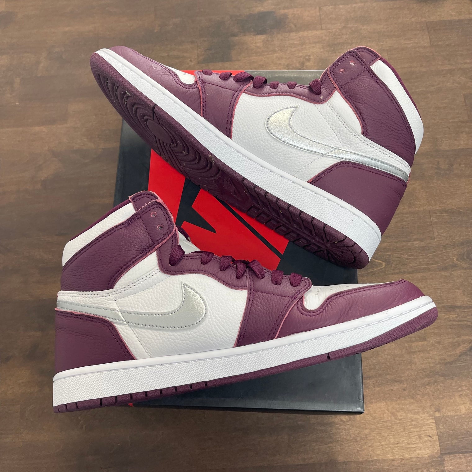 Nike Jordan 1 High Bordeaux (USED)