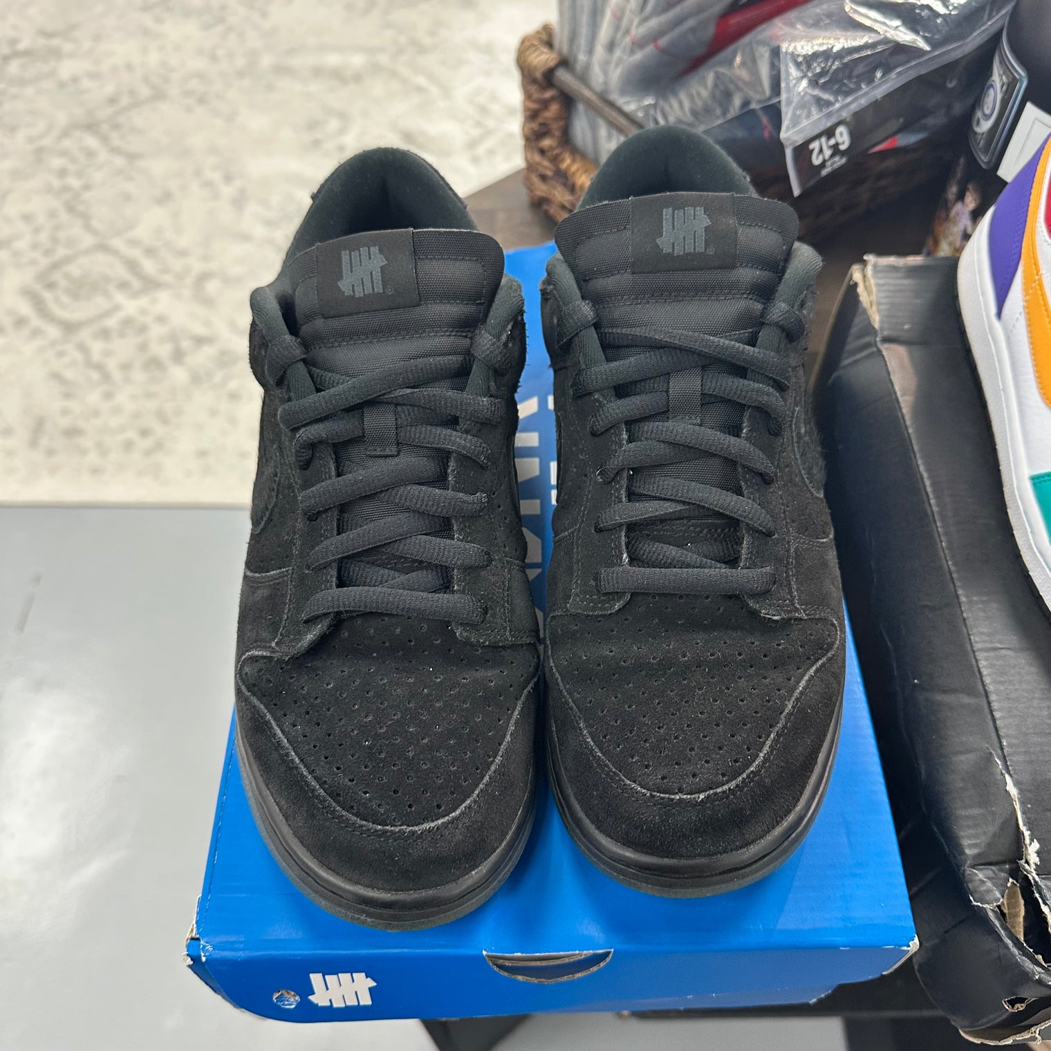 Undefeated 5 on it Black Dunk Low SP (USED)